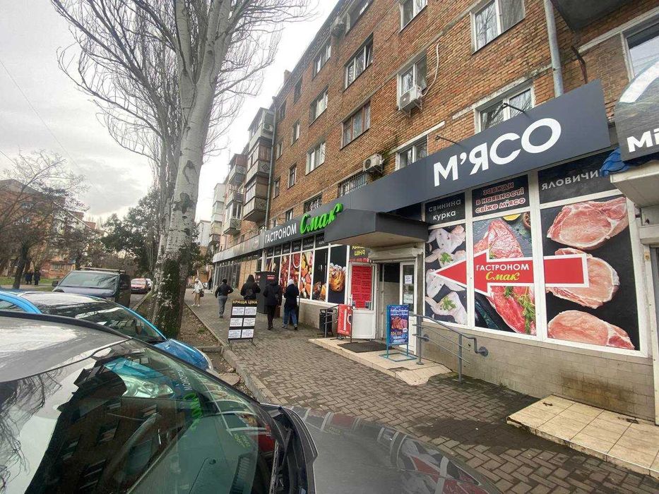 ЮТЗ магазин 195 кв.м. фасад гарне місце