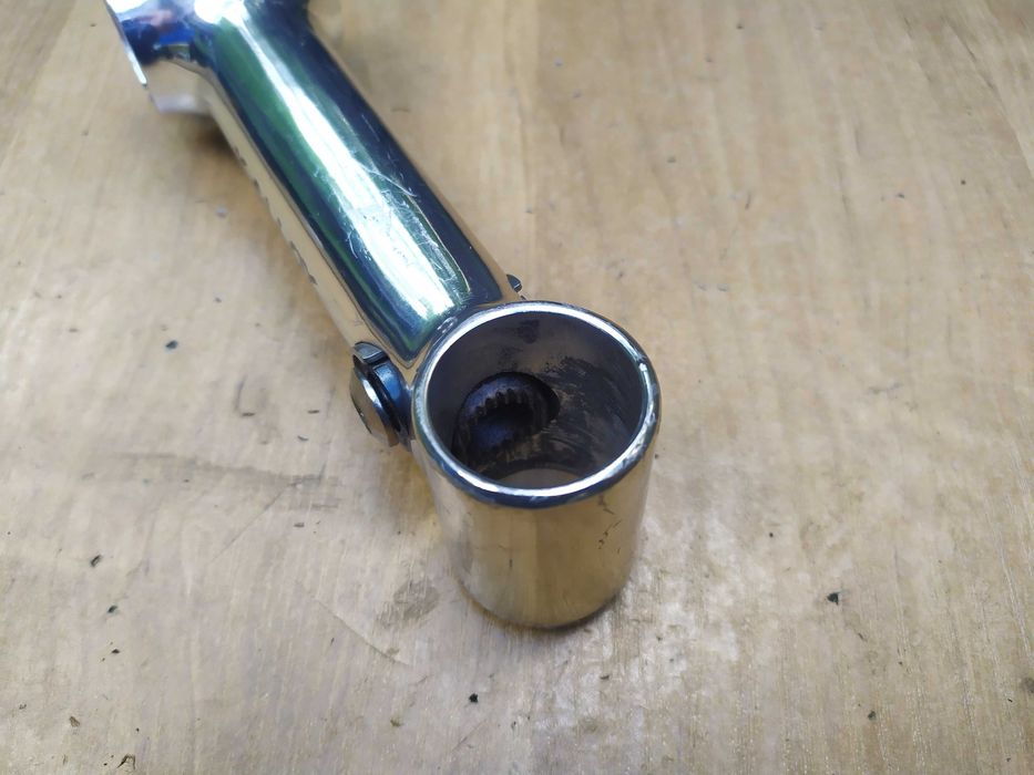 KALLOY mostek aluminiowy Ahed 25,4 x 130mm Srebrny Polecam
