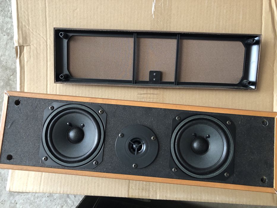 Акустика Yamaha тыл и центр ns-c55 ns-e55