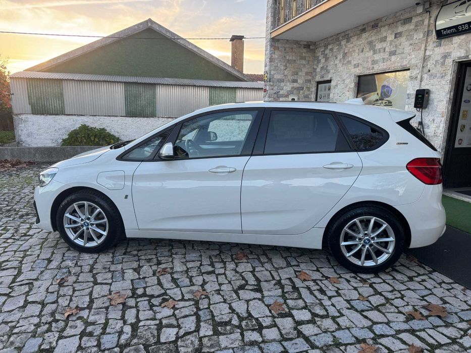 BMW 225xe Active Tourer Line Sport — photo 4