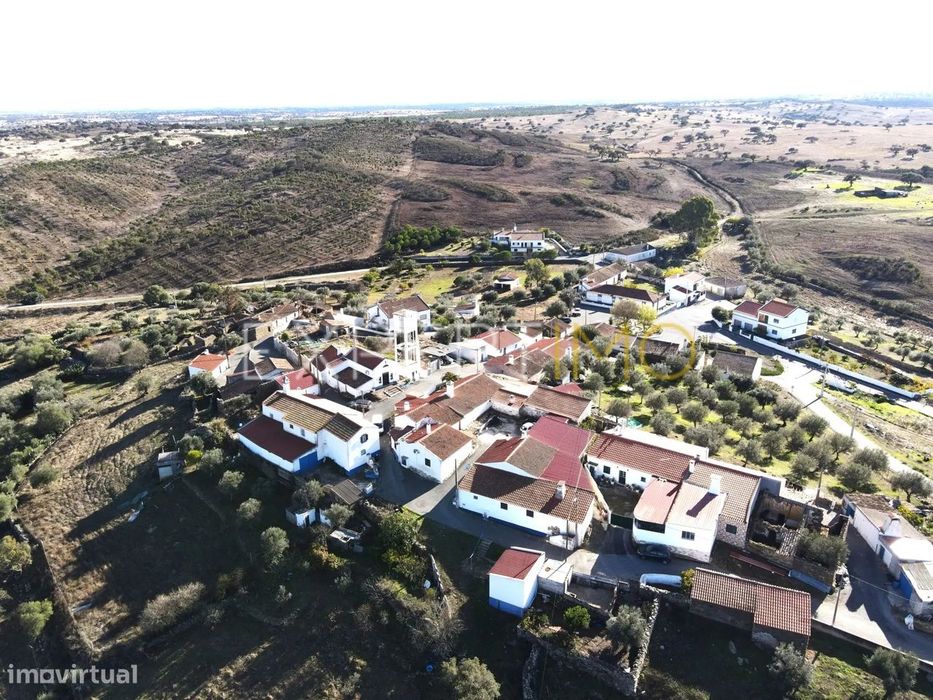 Moradia tipicamente alentejana - Aldeia de Gorazes - Almodôvar