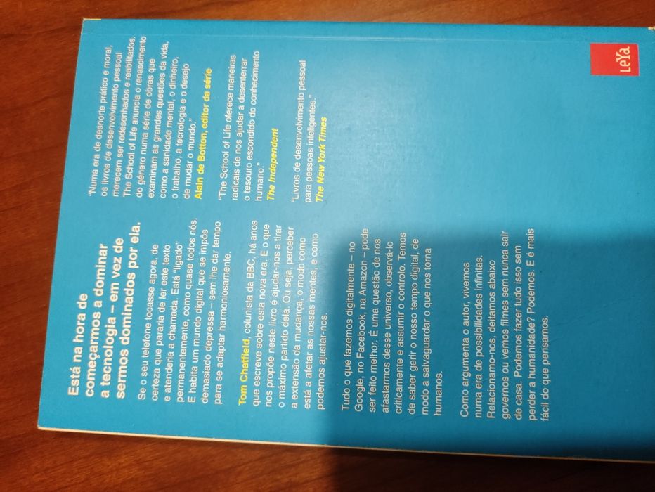 Livro " Como aproveitar ao máximo a Era digital por Tom Chatfield