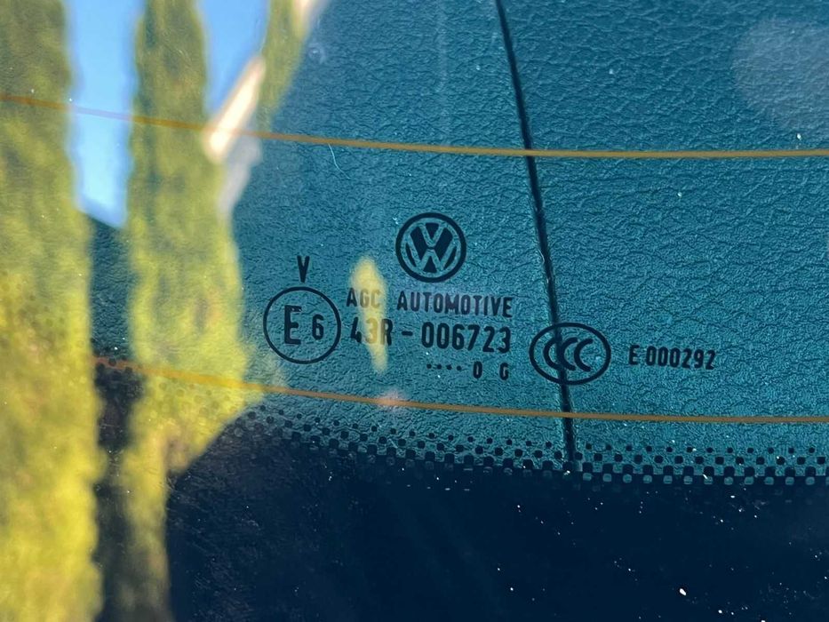 Кришка багажника ляда Volkswagen Golf VII универсал 2016-2020 LI7F
