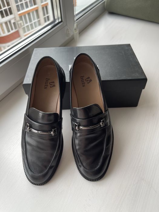 Шкіряні лофери Buts