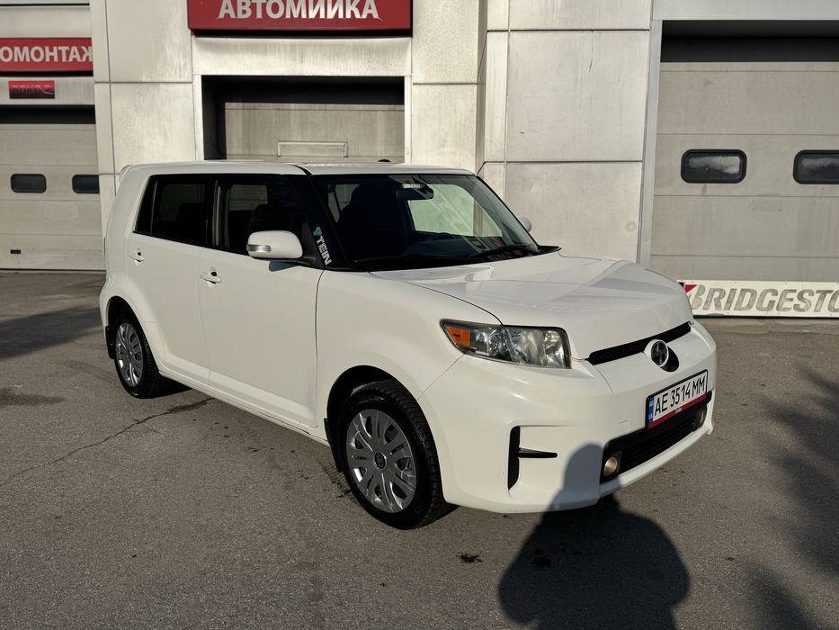 Продам тойоту скион