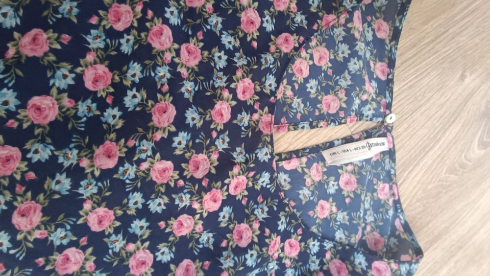 Bluzka zwiewna Stradivarius 40