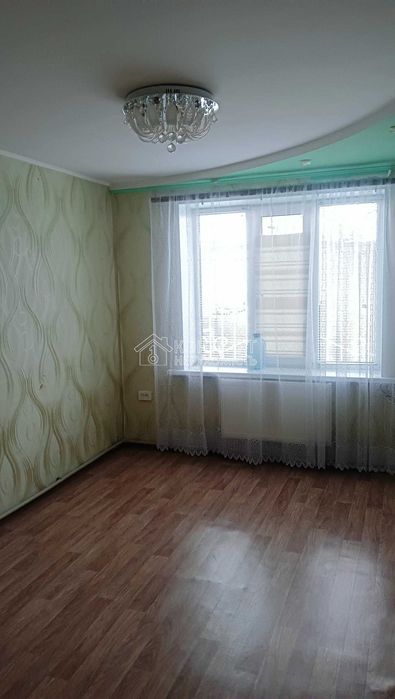 Продається 4х к квартира з Гаражем