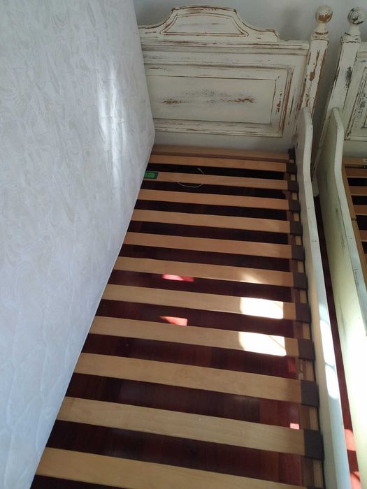 Cama de solteiro (duas)