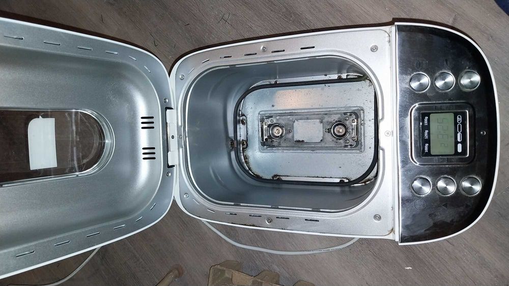 Máquina de Fazer Pão SilverCrest — 11 Programas, Pouco Uso