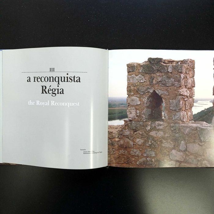Castelos de Portugal, a memória de pedra de José Mattoso - Edição CTT