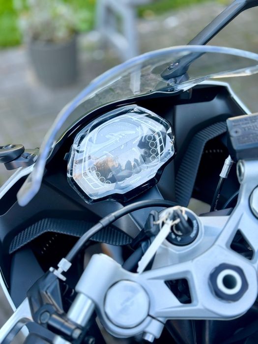 Triumph Daytona 660 biała nowa model 2025 r fv23%