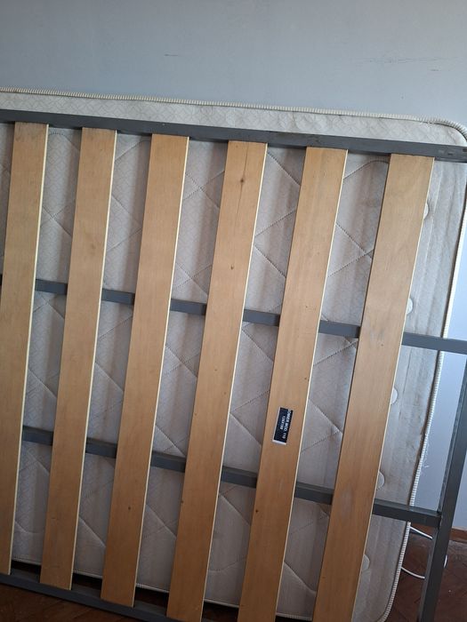 Cama de casal c/ estrado