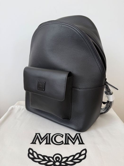 Mochila Grande Unissexo MCM em Pele Texturizada Preta