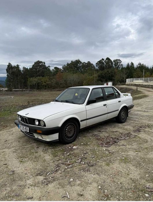 BMW 324 TD 2.4 Classico. 6 cilindros