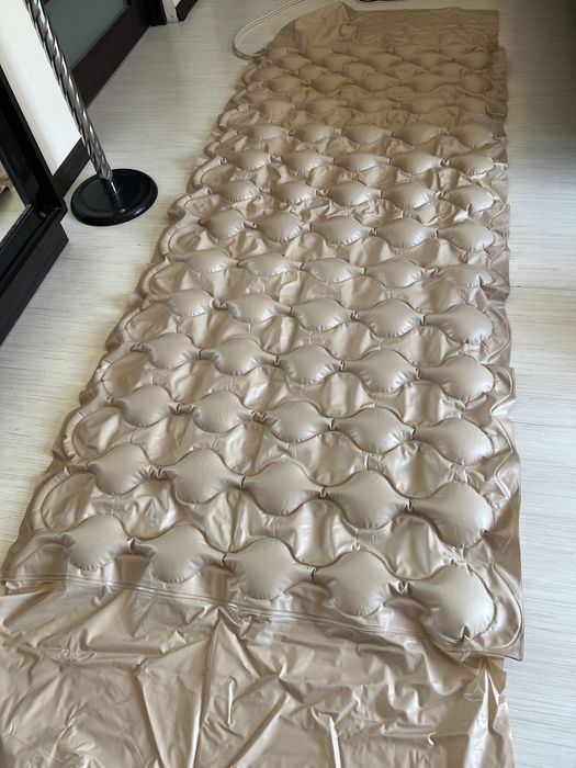 Протипролежневий комірчастий матрац