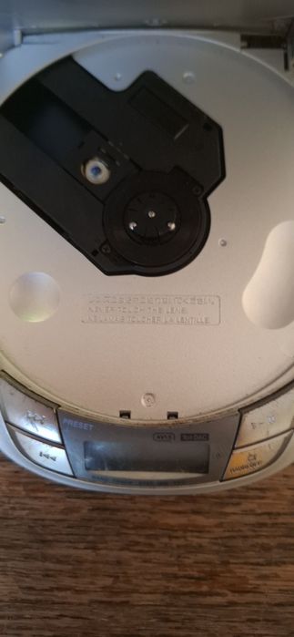 Discman Sony D-F413
