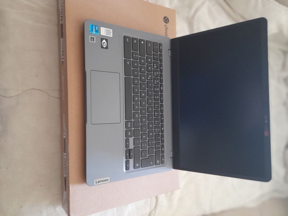 Portátil chromebook plus