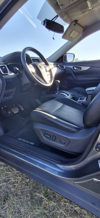 Продам свою машину Nissan Rogue 2015года
