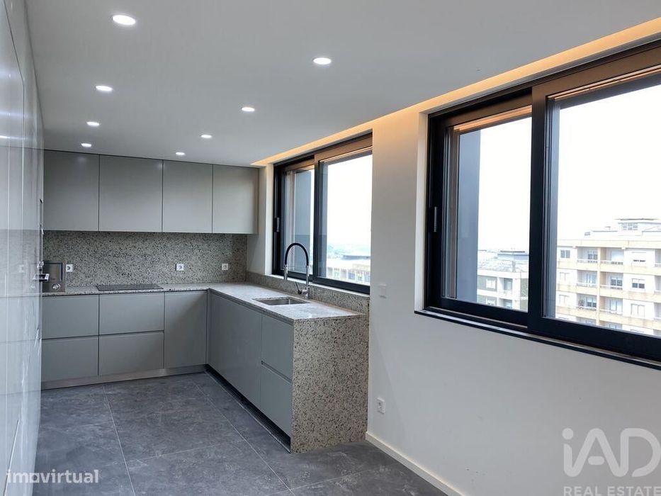 Apartamento T3 em Mafamude e Vilar do Paraíso de 155,00 m2