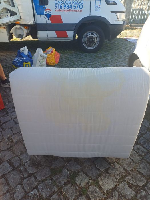 Cama articulada com colchão