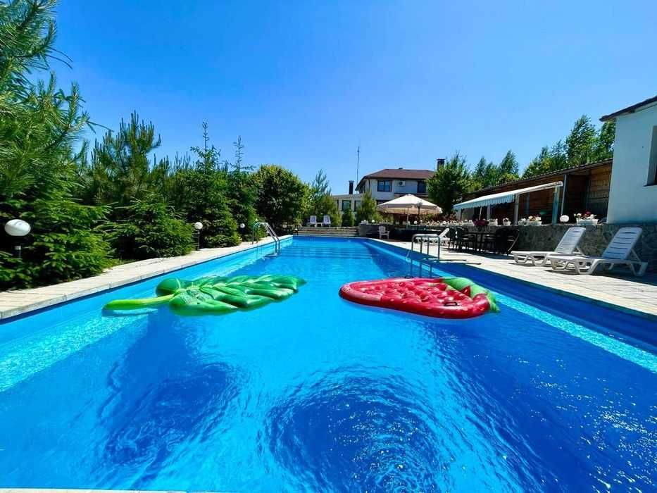 Шикарный дом со своим дендропарком и пляжем. База отдыха