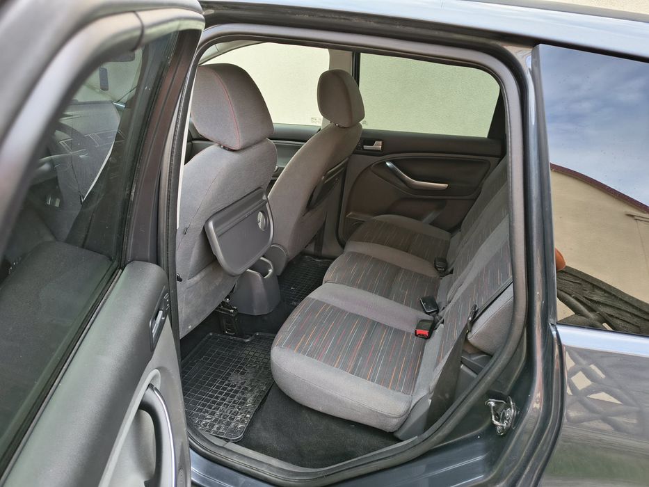 Ford C-max rocznik 2010 1.8 benzyna