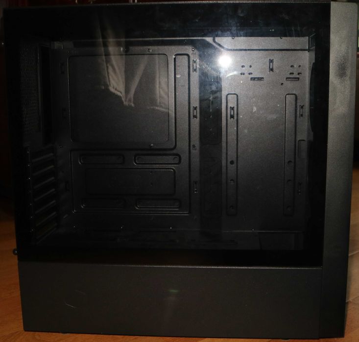 Caixa ATX - Cooler Master NR600427388776408698881