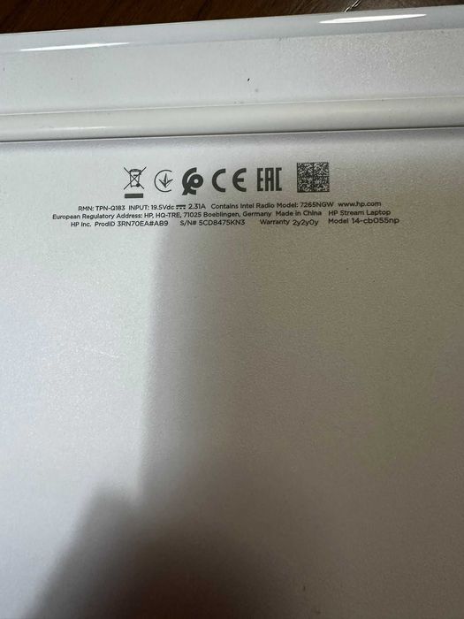 White HP Computer64750645116673123