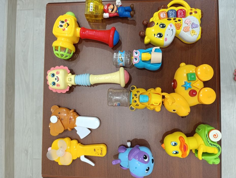 Іграшки молоток вентилятор собачка качка музична іграшка