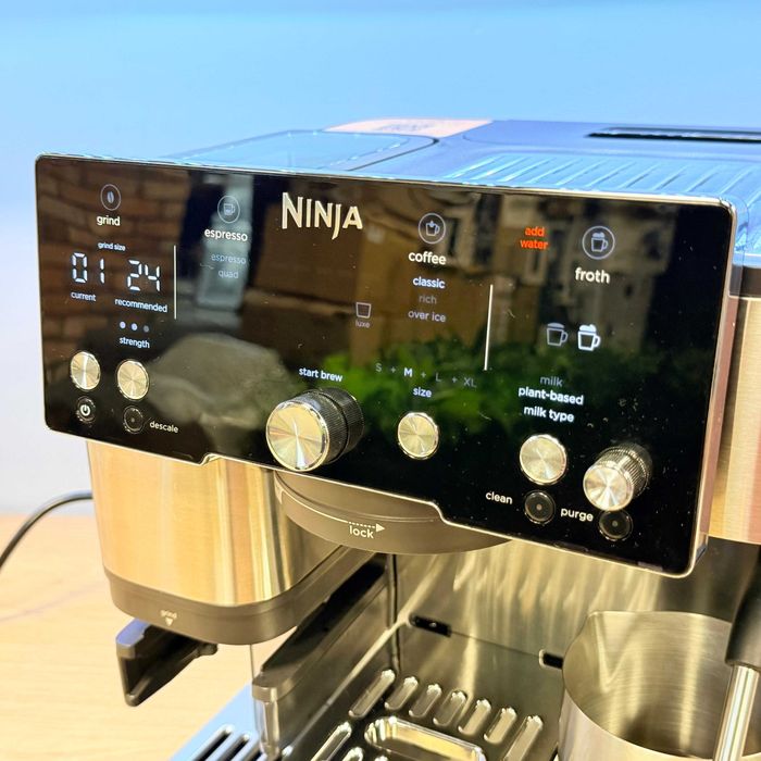 Ekspres do kawy Ninja Luxe Essential (ES501EU) srebrny