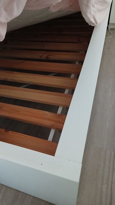Cama de casal Ikea 1,40x2,00