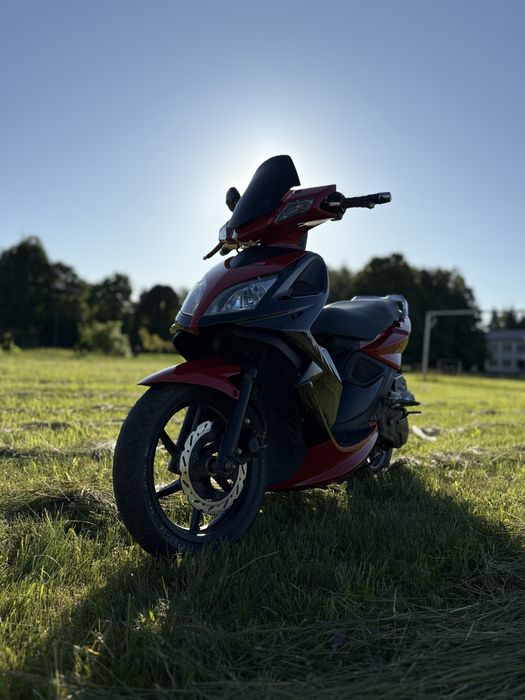 Скутер kymco super 8