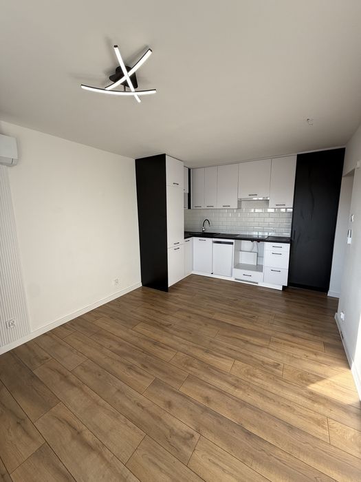 M3 ul. Mireckiego , po remoncie , duzy balkon , winda