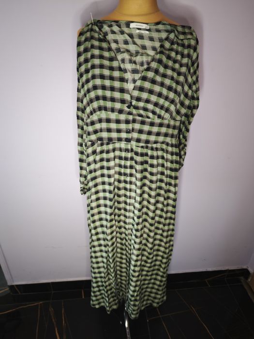 Zielona sukienka maxi w kratkę Reserved 36 S