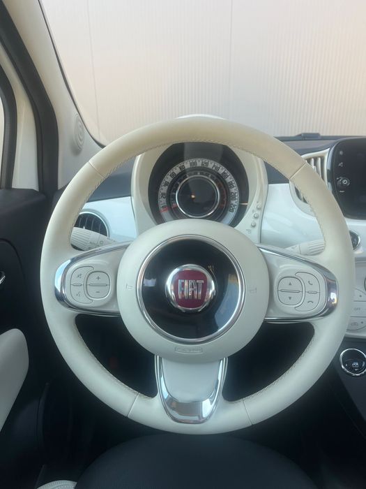 Fiat 500 Edição DolceVita 2022 11mil km