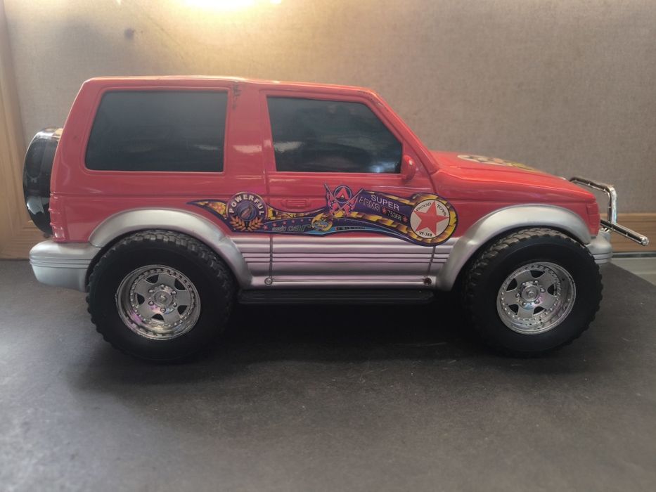 Jipe de Brinquedo Clássico 4x4