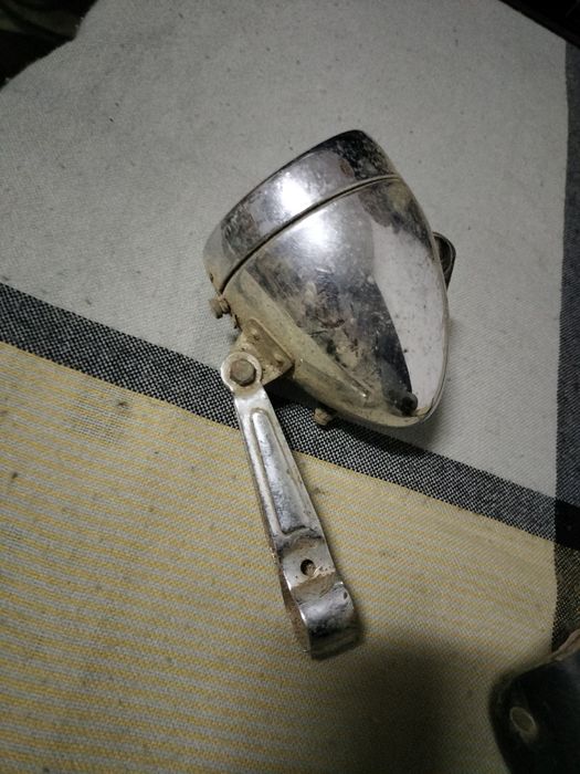 Selim e foco luz bicicleta pasteleira