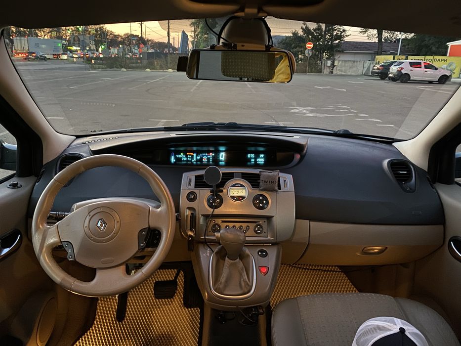 Renault Grand Scenic 2