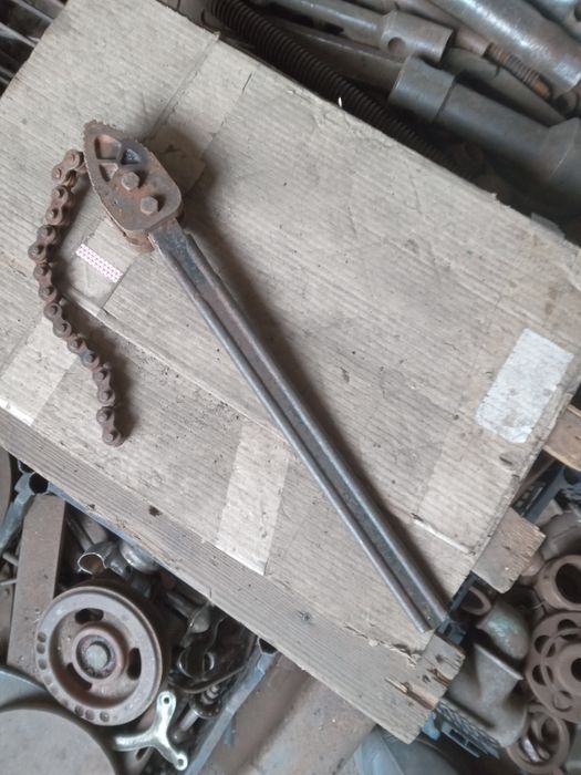 Ключ трубний 5 номер, ключ трубний ланцюговий продаю.