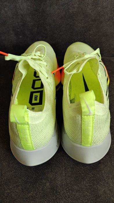 Оригінали Nike Air Zoom Tempo NEXT% Flyknit 44,5 Е