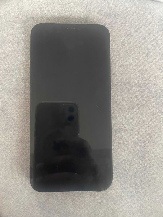 Iphone 12 128GB czarny uszkodzony