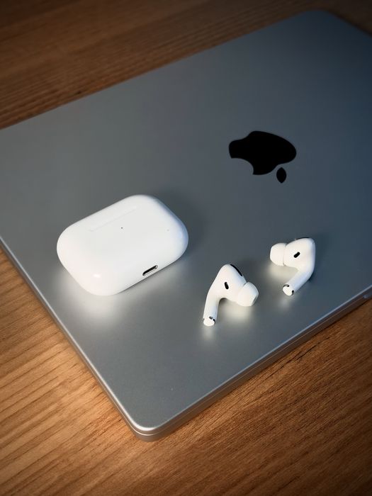 AirPods Pro (Lightning)