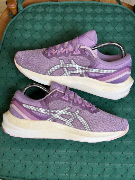 Оригінальні жіночі бігові кросівки “Asics Gel-Puls 13”