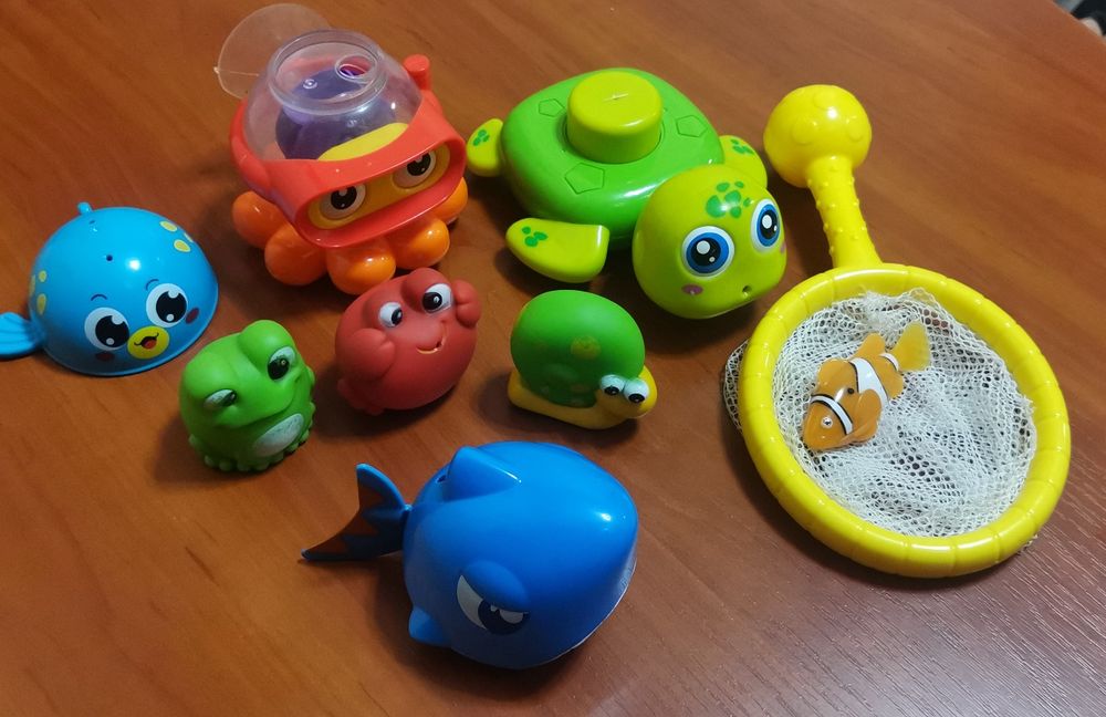 Іграшки для купання малят / черепашка / рибка / сачок / акула