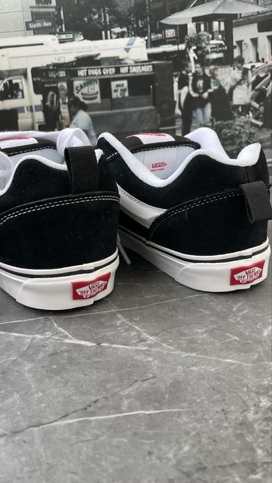 В наявності кеди Vans Knu Skool (Оригінал)
