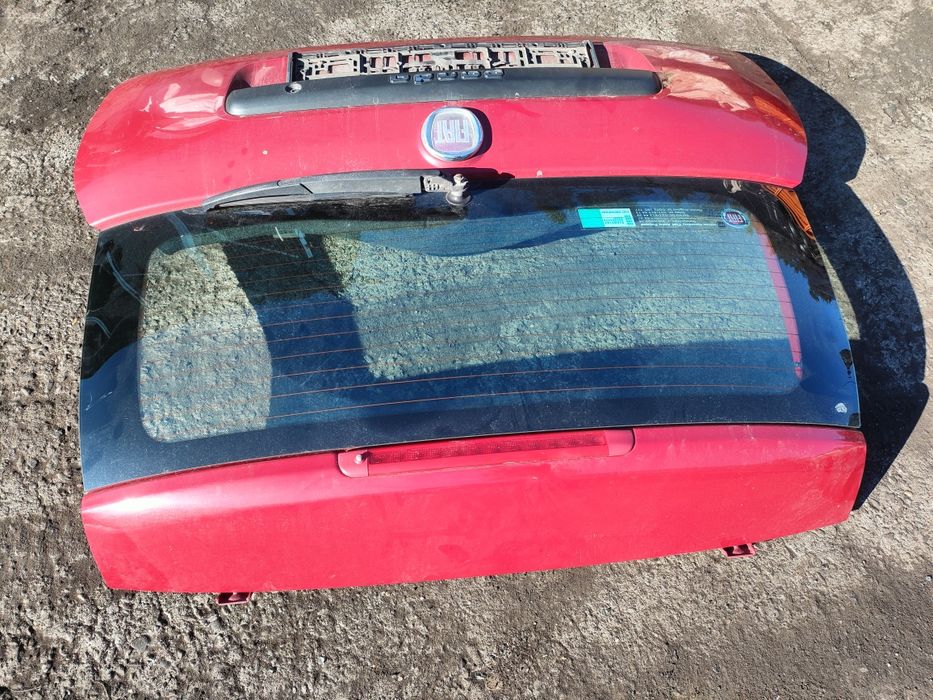 Fiat Panda III 3 klapa bagażnika tył czerwona