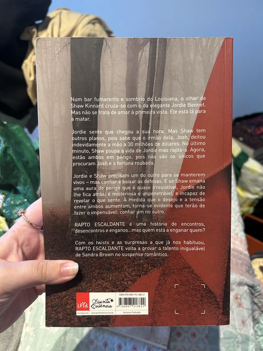 Kiera Cass: A Sereia; Sandra Brown: Rapto Escaldante