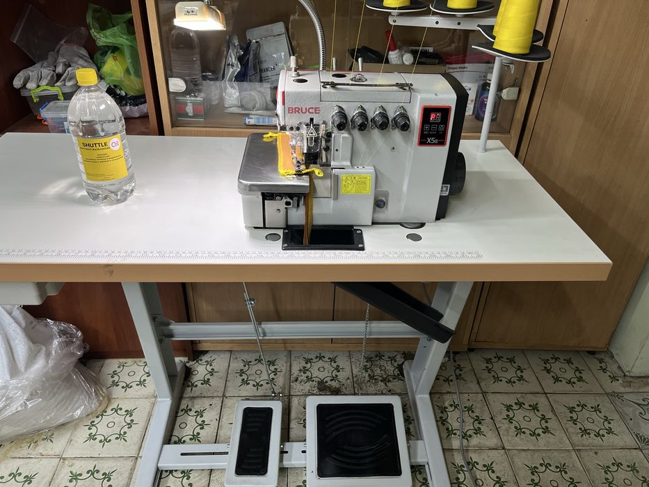 Продам Оверлок Bruce x5s jack e4s