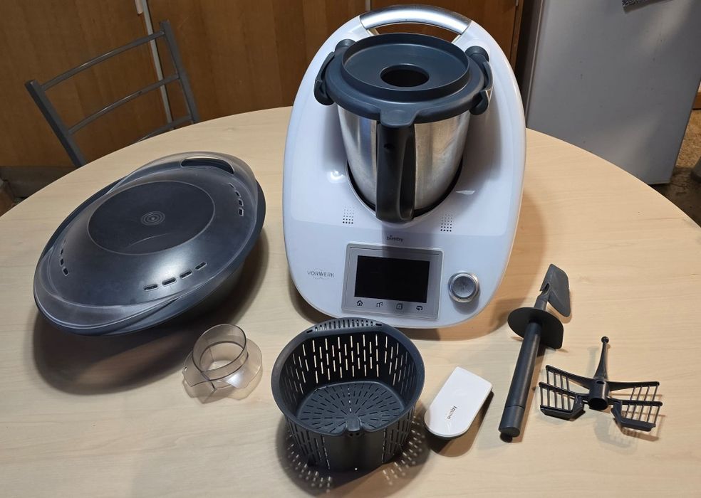 Vendo Bimby tm5 + cookey