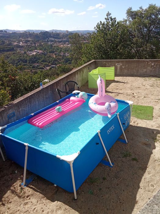 Arrenda se quarto para férias ou ao mês.